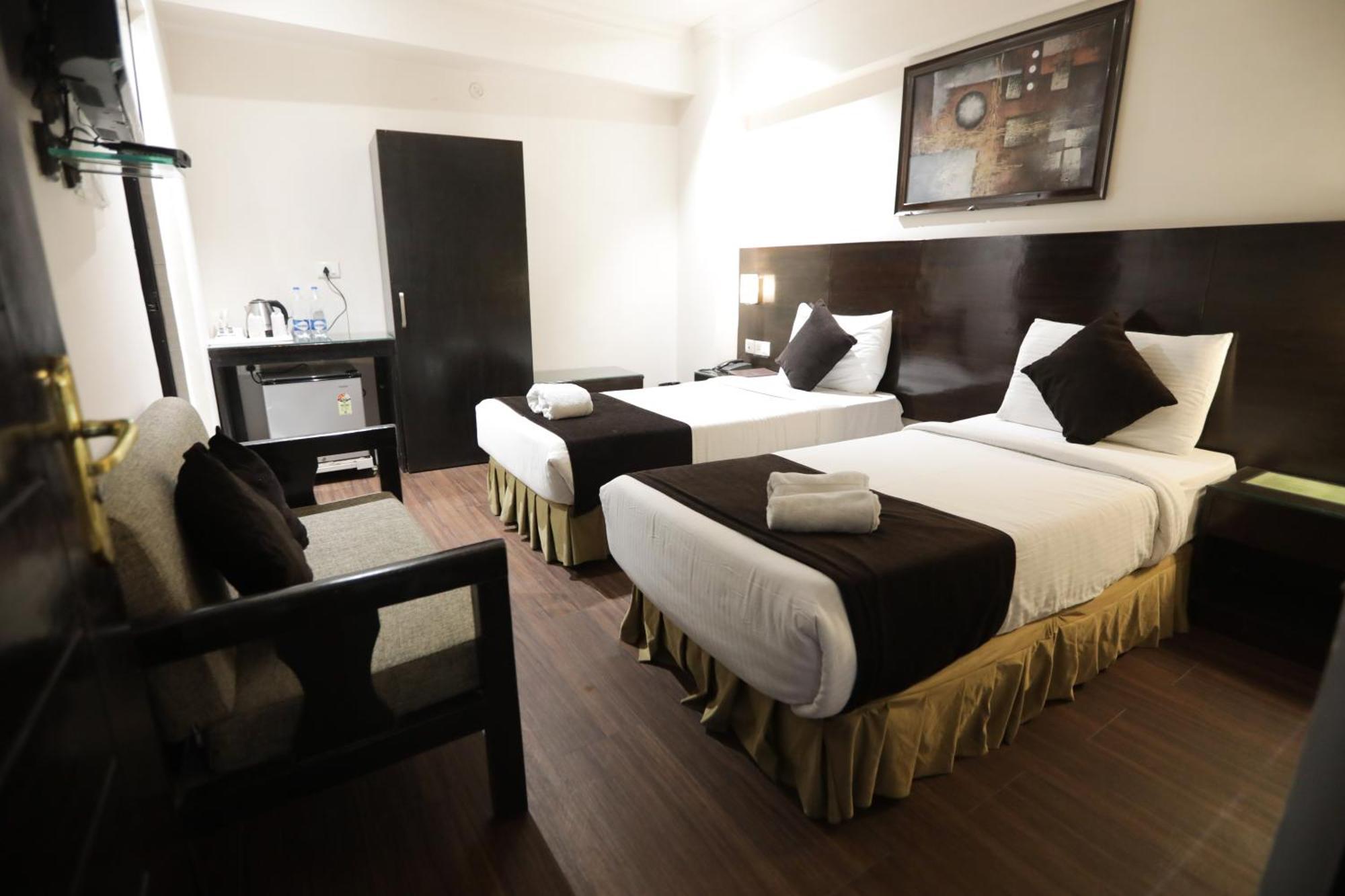 Anr Hotels Lucknow Dış mekan fotoğraf