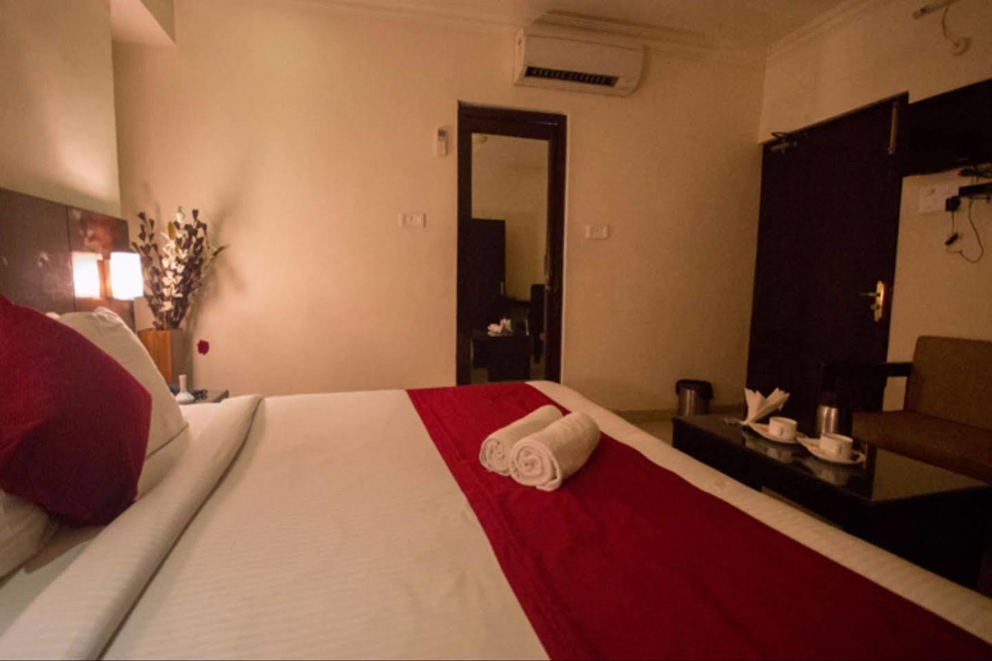 Anr Hotels Lucknow Dış mekan fotoğraf