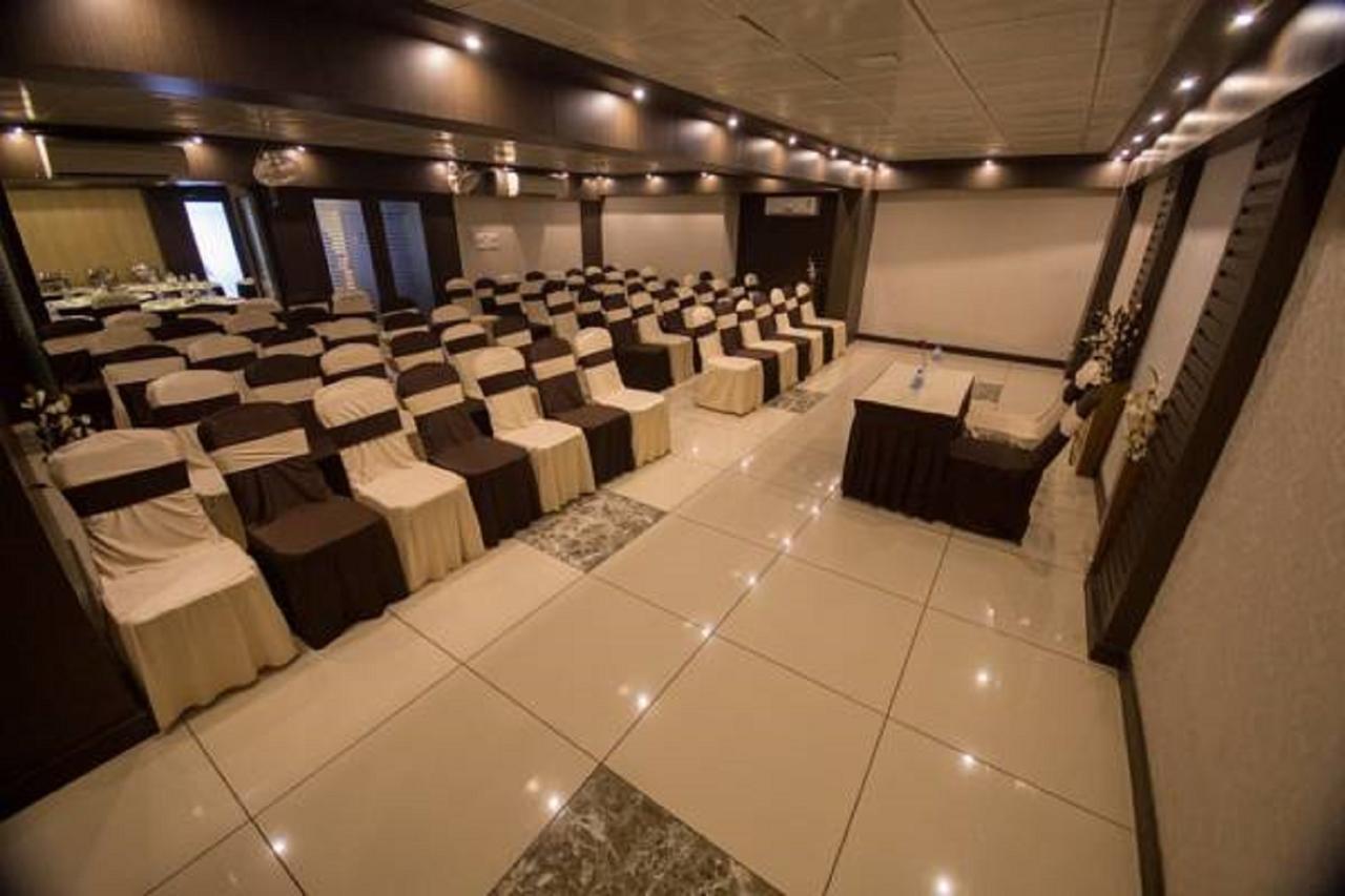Anr Hotels Lucknow Dış mekan fotoğraf