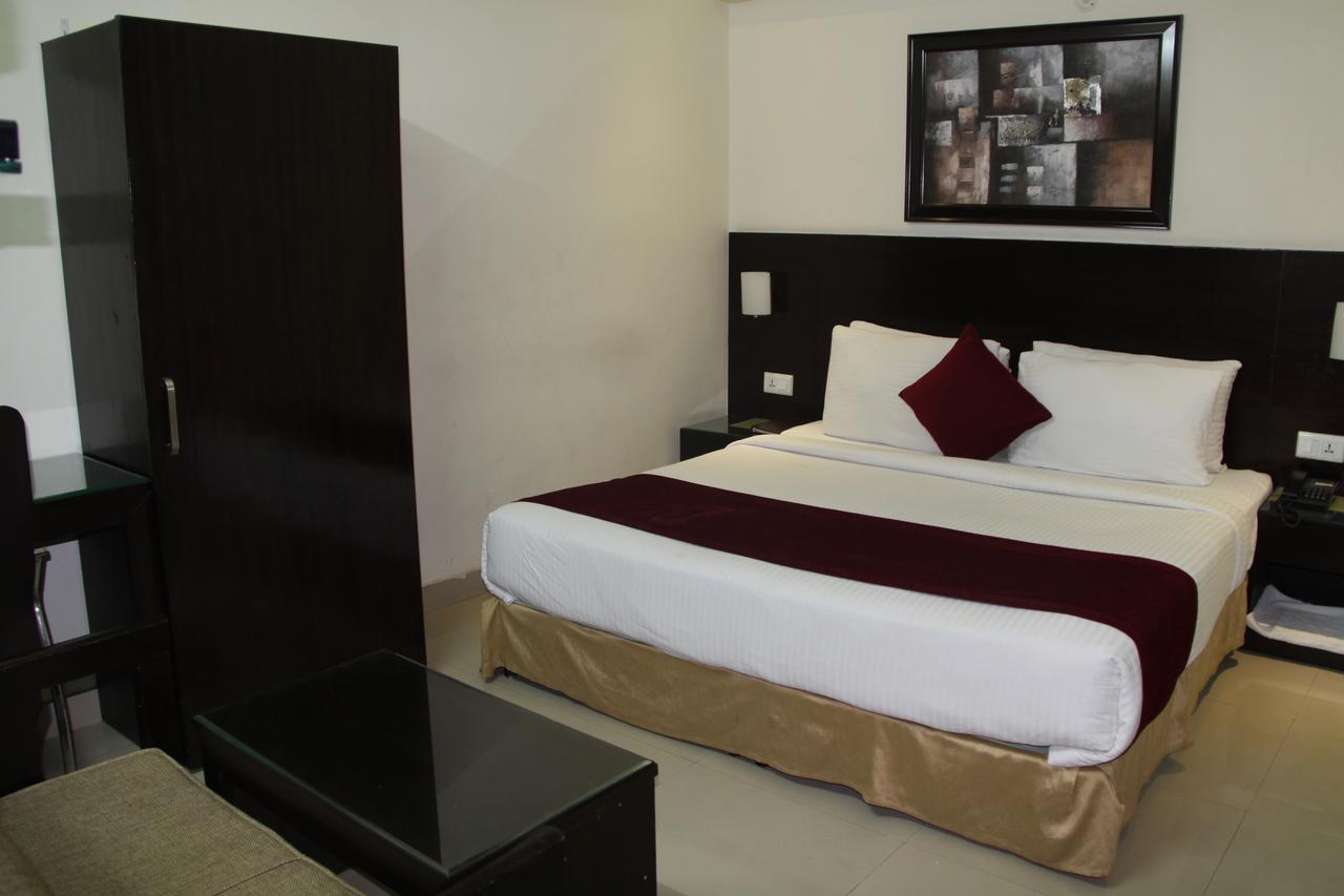 Anr Hotels Lucknow Dış mekan fotoğraf